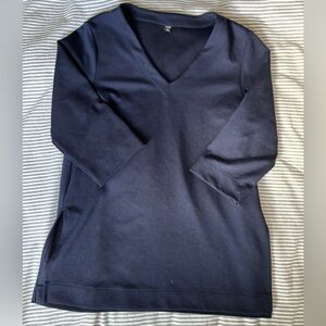 Uniqlo Women's V-Neck Sweater Tunic with slits in Deep Blue, size small
